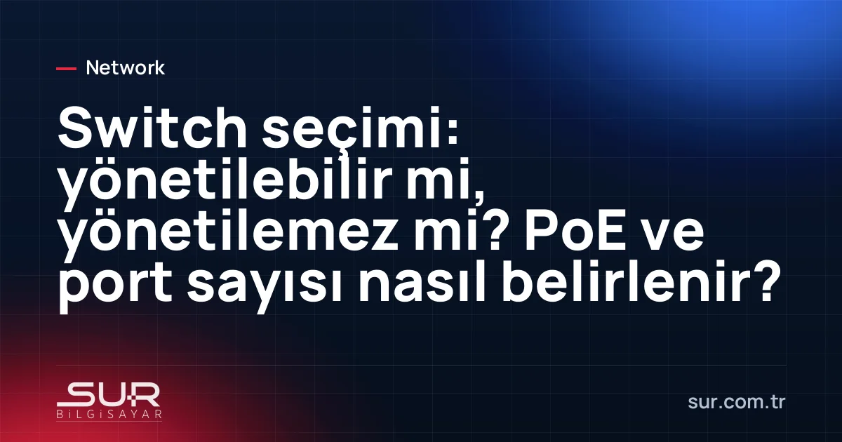 Ağ kabininde yönetilebilir PoE switch ve bağlı ağ kabloları
