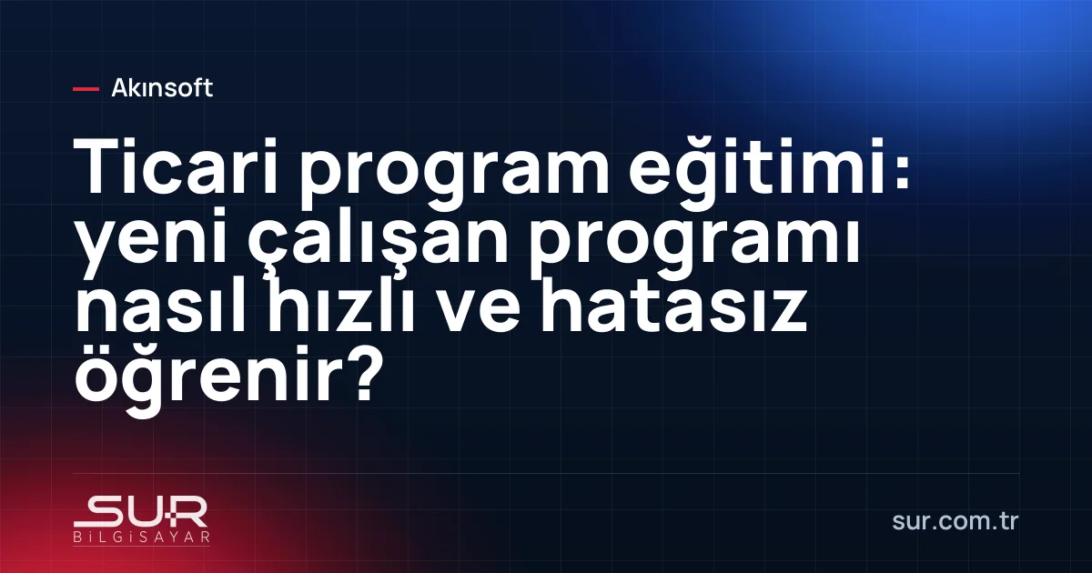 Eğitmenin yeni çalışana ticari program ekranını göstermesi
